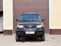 car-image