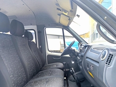 car-image